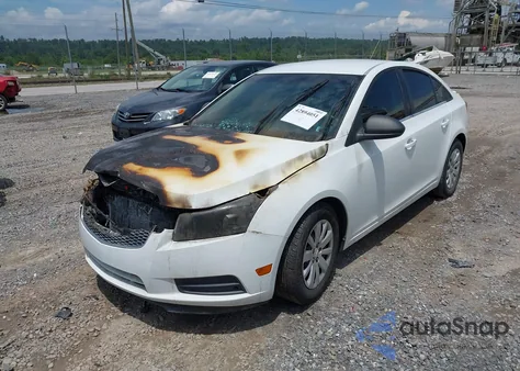 2011 Chevrolet Cruze Ls z USA, uszkodzony, nr VIN 1G1PC5SH5B7255008